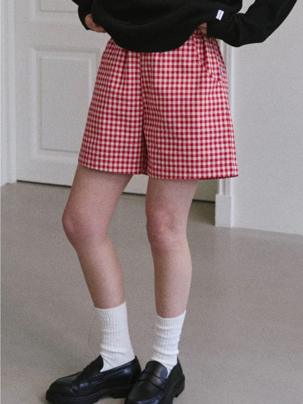 Le Bon Shoppe City Short in Gingham - Picture 2 of 6